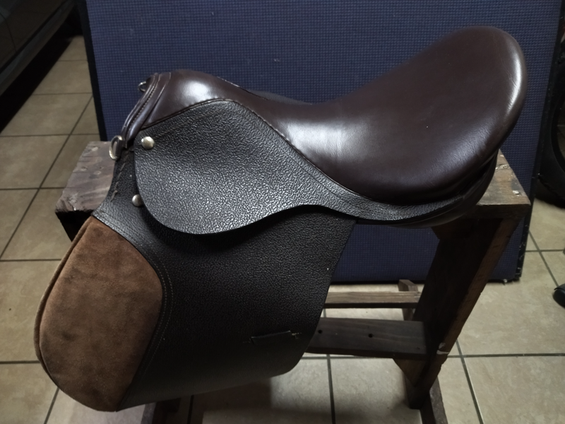Saddle For Sale - Like New - Must See