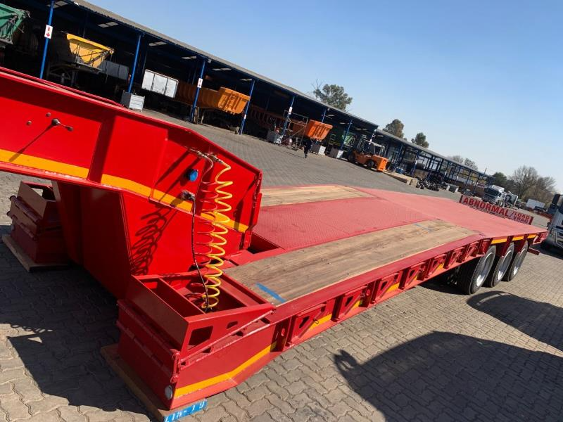 New 2024 PR Trailers Detachable Hydraulic Neck Lowbed.