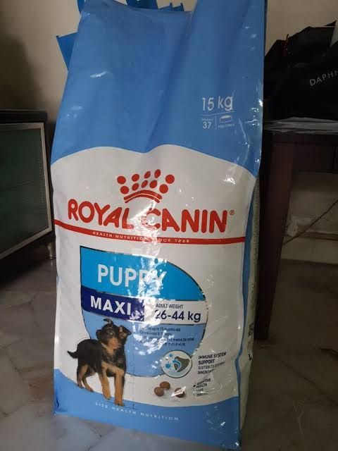 Royal Canin Maxi Puppy 15kg dog food