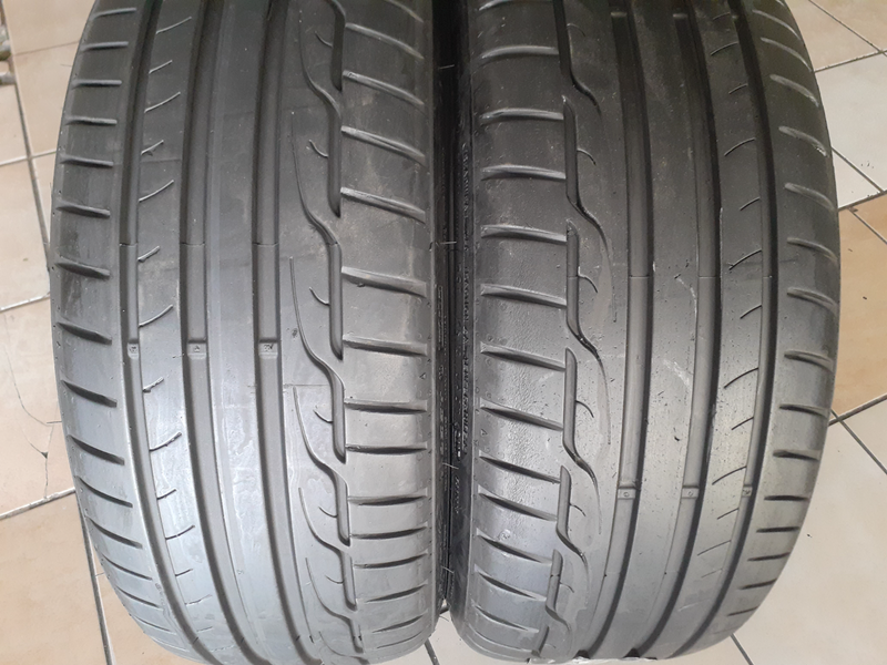 205/40/18 Dunlop Run Flat Tyres for Sale. Contact 0739981562