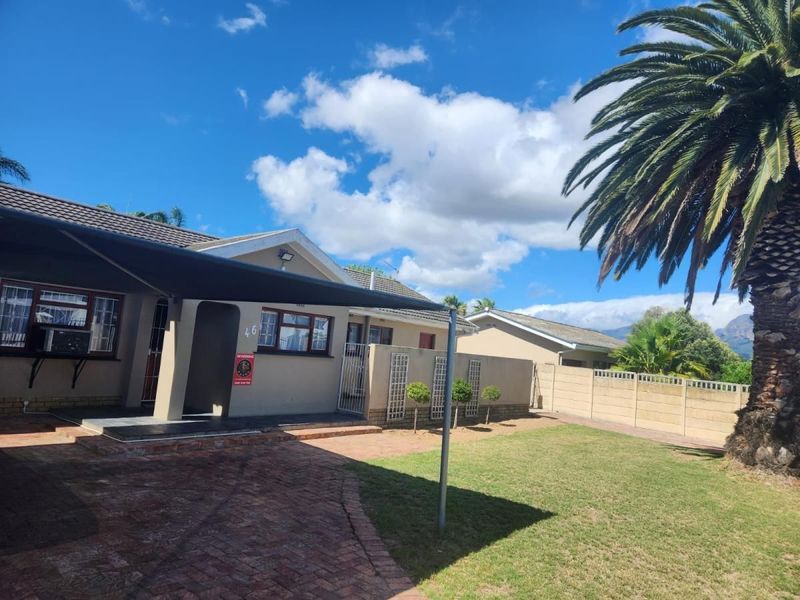 Fully Furnished Family Home - Northern Paarl