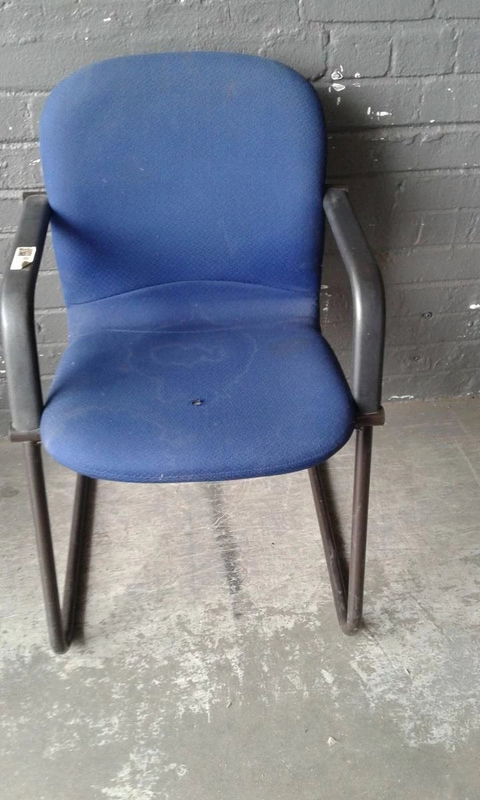 Blue Visitors Chair- A18959