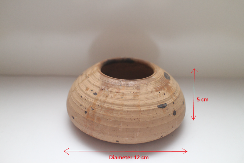 Antique Small Old Clay Pot - (Ref. G013) - (For Sale) - Price R30