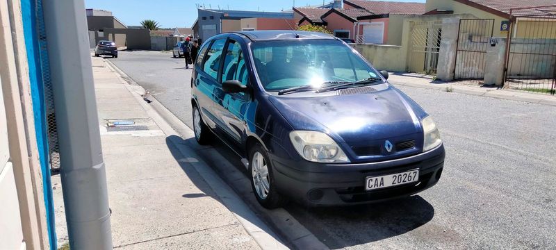 2004 Renault Scenic 1