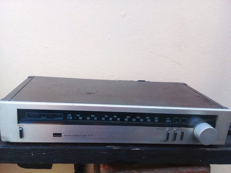 SANSUI STEREO FM/AM TUNER T-5