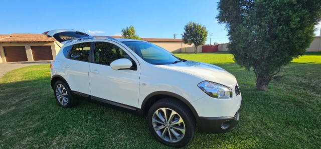 2013 Nissan Qashqai 2.0L Hatchback