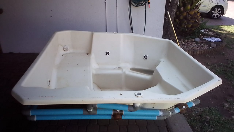 6-8 seater Jacuzzi