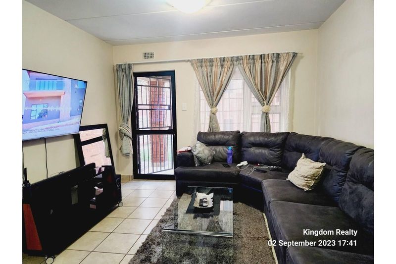 2 Bedroom Apartment / Flat for Sale in Olympus Ah Pretoria