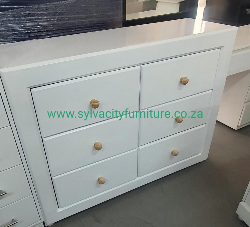 &#34;Organize in Style: Explore Our Elegant Chest of Drawers Collection!&#34;