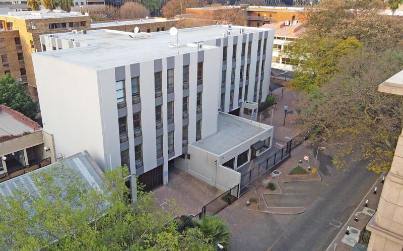 2000m² Commercial To Let in Rosebank at R130.00 per m²