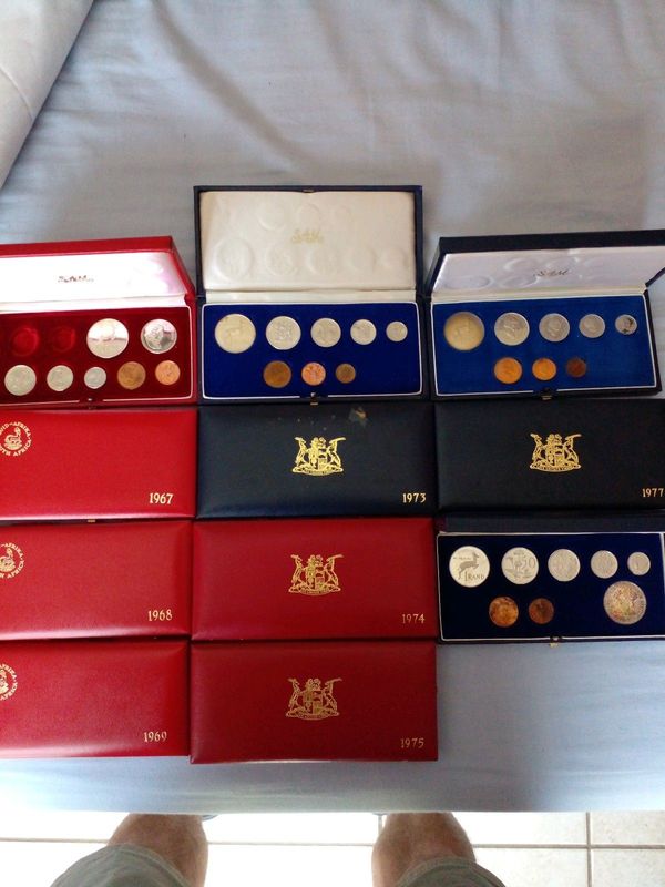S.A. COIN SETS SILVER R1.