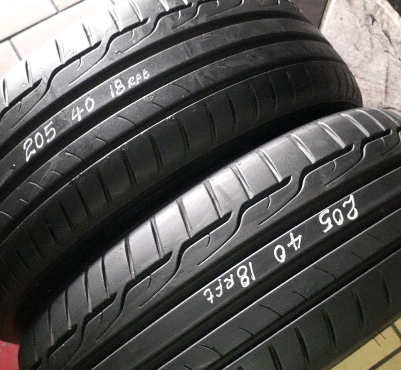 205/40/18×2 Dunlop runflat for sale call/whatsApp 0631966190 for more information will fit and balan