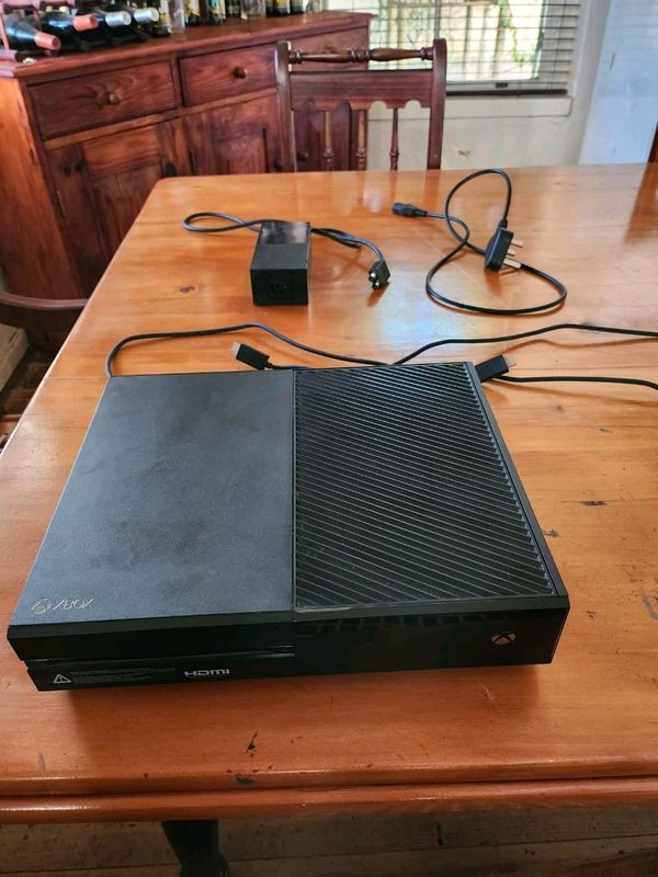 Xbox 1 console with accessories