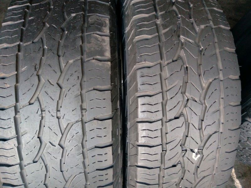 2x 245/70/16 dunlops Tyres white writing 85%thread excellent conditions