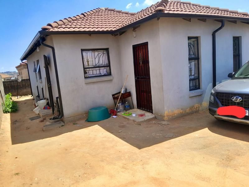 1 bedroom cottage for rental in birchacres for R4500 rent including water and electricity with al...