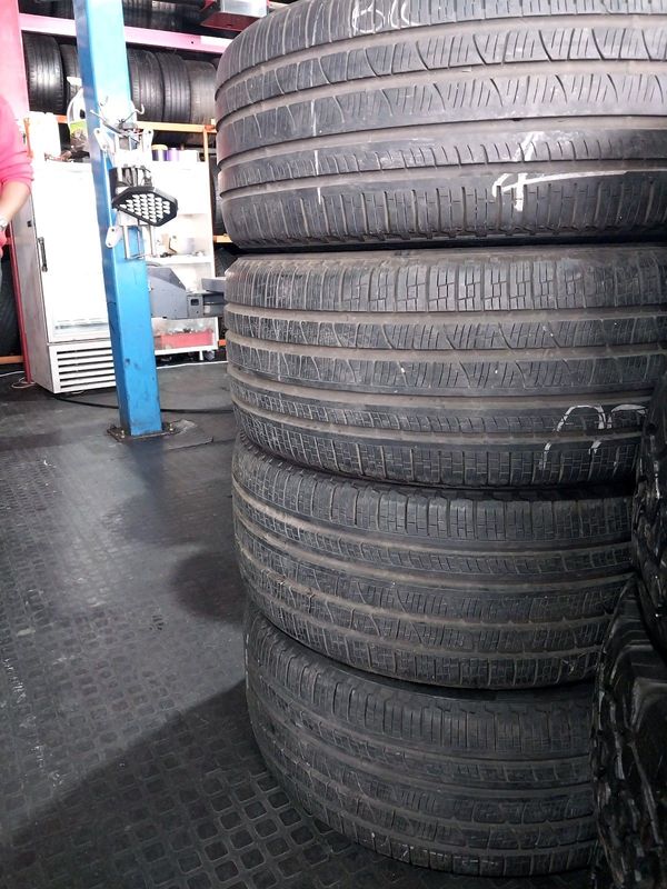 A clean set of 275 45 21 pirelli scorpion verde tyres with 90% tread available for sale