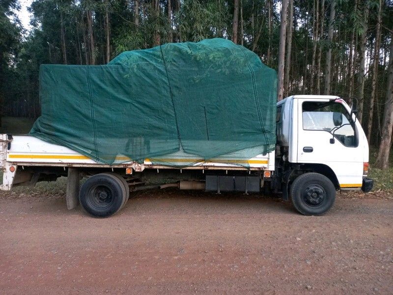 4 and 5 TON TRUCKS FOR RUBBLE AND FURNITURE REMOVAL