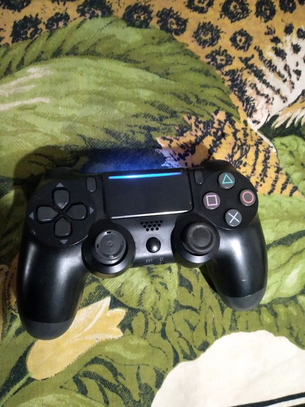 Wireless Controller for PlayStation 4