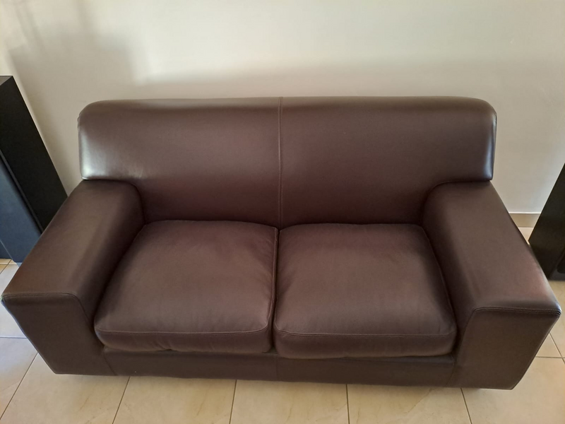 COUCH  2 SEATER