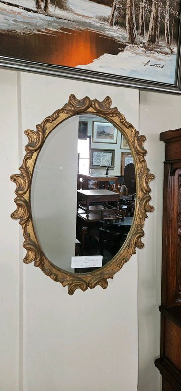 Baroque Gilt-framed Mirror