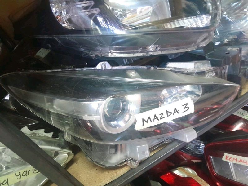 Madza 3 headlights available