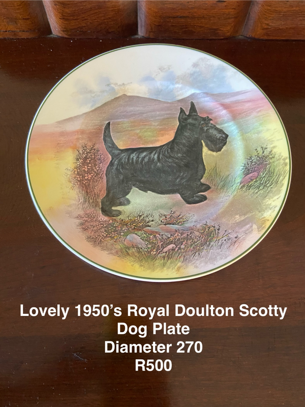 Royal Doulton Scotty Dog Plate (R500)