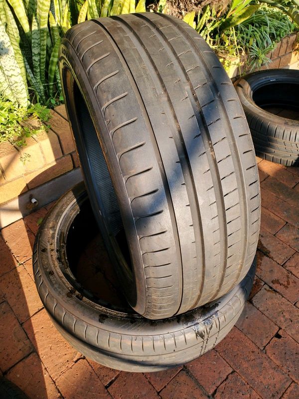 YOKOHAMA ADVAN SPORT 245 45 20 2x tyres