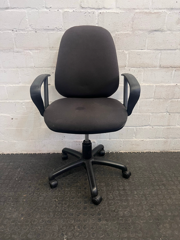 Mid Back Office Chair On Wheels (With Arms)- A47438