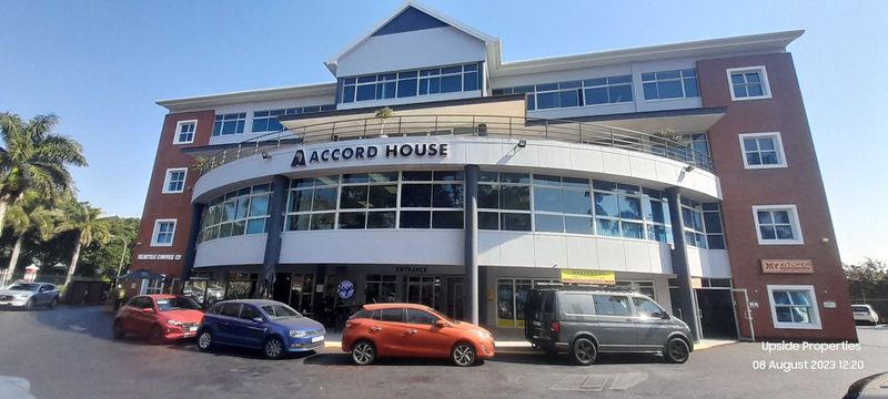 176m2 Office unit available TO LET in Mount Edgecombe