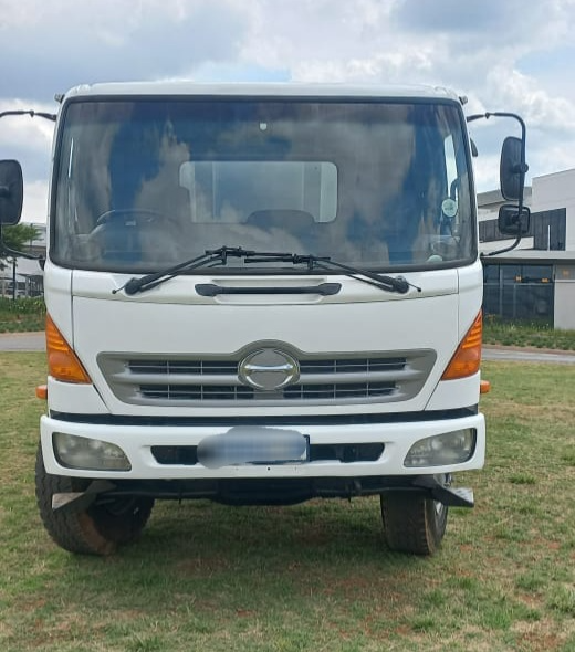 HINO 6 CUBE TIPPER TRUCK READY TO WORK