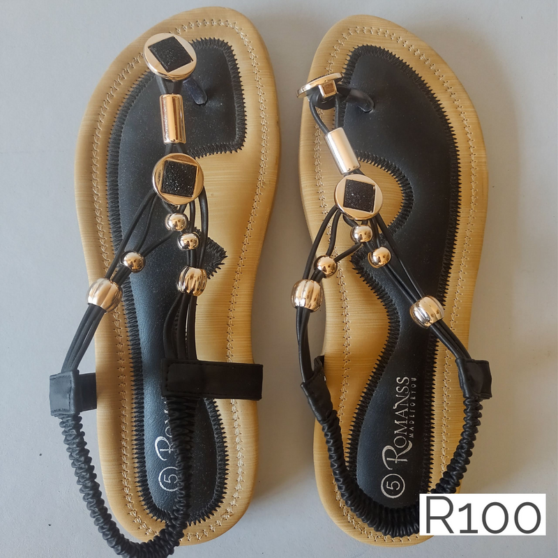 Ladies size 5 sandals