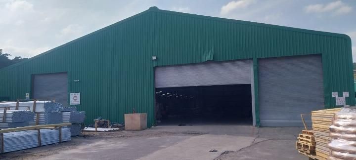 2400 Square meter Warehouse to rent in a secure Business Park