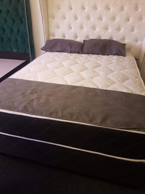 Queen beds and mattresses for R2999- excellent sale- ( call 073 721 3616 )