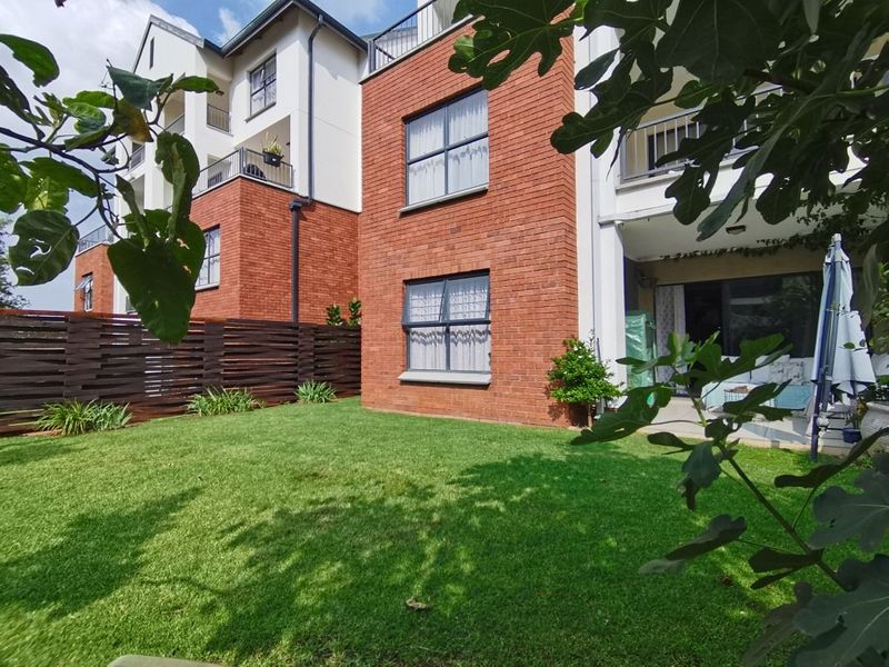 3 Bedroom apartment in Greenstone Hill For Sale