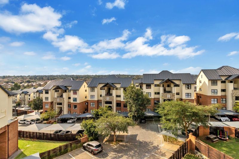 Two Bedroom Apartment To Let in Kyalami Hills  Lifestyle Complex