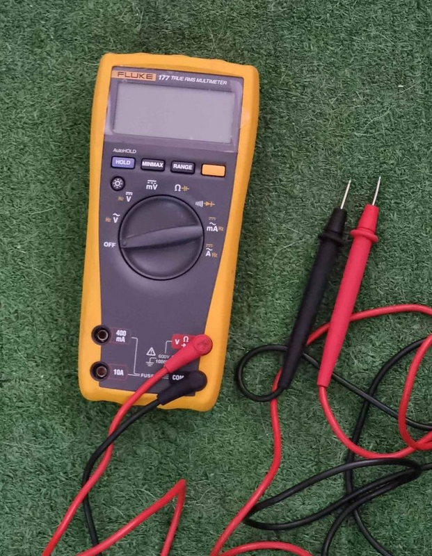 FLUKE 177 MULTIMETER USED IN EXCELLENT CONDITION &#64; R2999 NOT NEGOTIABLE