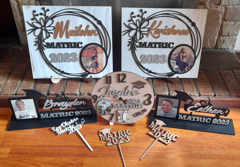 Matric Decor table stands, cake toppers signs and more