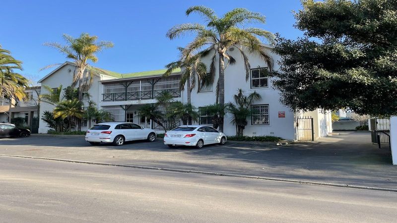 Office to Rent with 8 Parking Bays in Durbanville