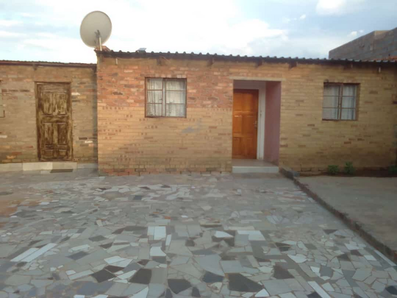 TWO BED ROOMS FOR SALE IN TEMBISA. CLOSE TO KAALFONTEIN CONE MALL
