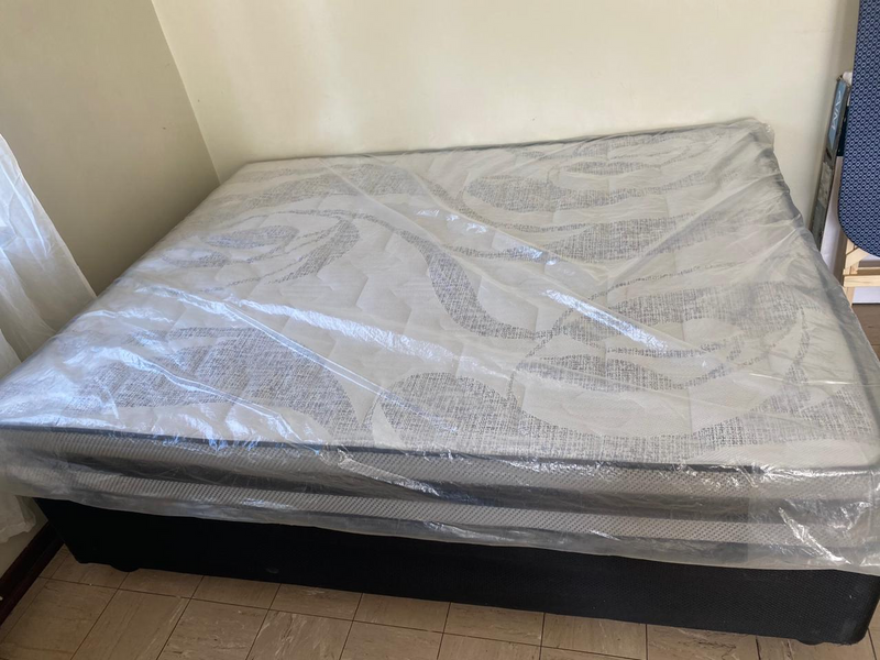 Queen Bed for sale at 3500 neg