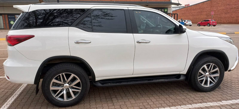 Toyota Fortuner Epic SUV - Excellent condition!