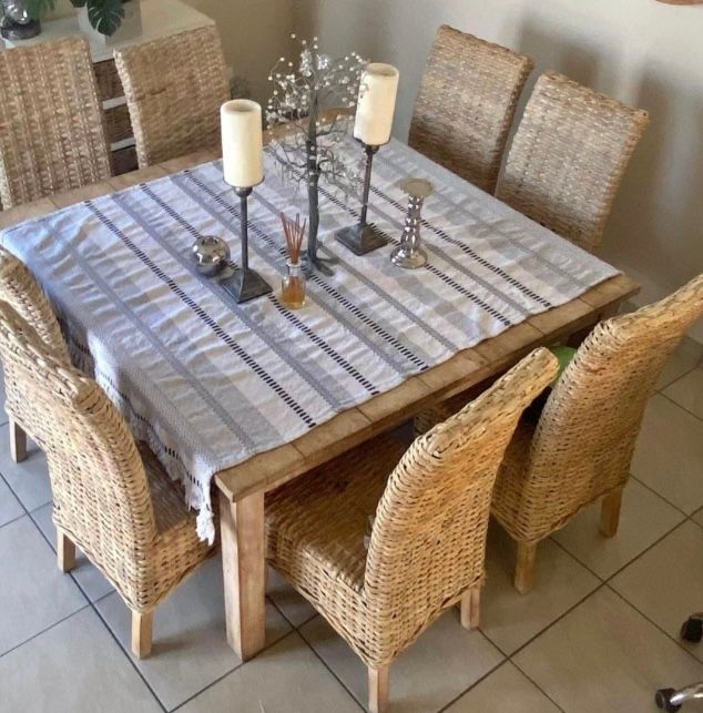 8 Seater Patio/Dining table with chairs