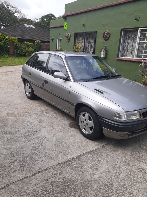 1996 Opel Kadett Hatchback , original condition , R35000 , contact  0845525767