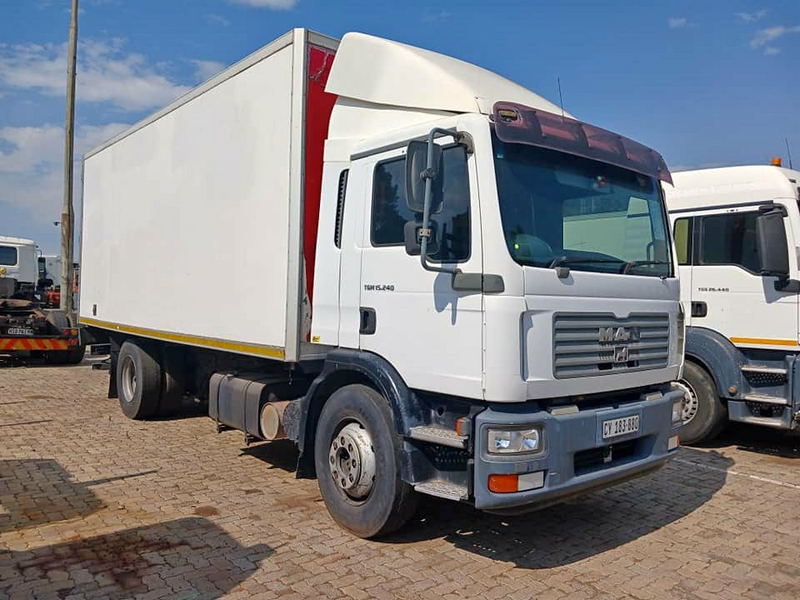 Save Big when you buy this - 2007 - MAN TGM 15 240 8Ton Fridge Truck for sale - R295.000 excl VAT