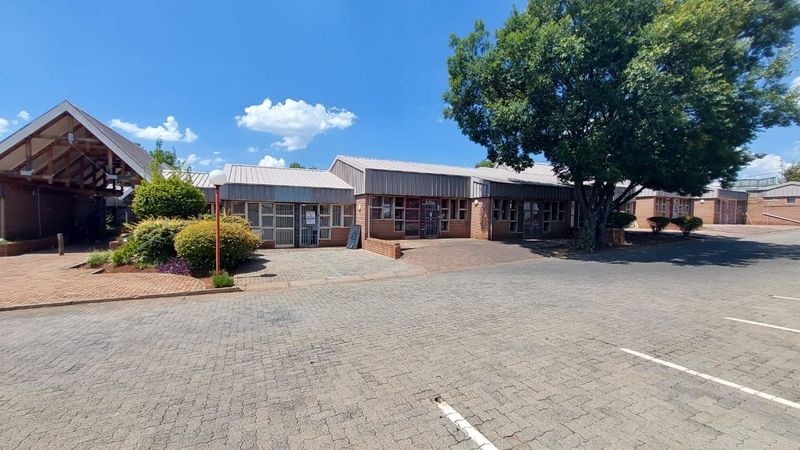 VALHOF SHOPPING CENTRE | VINDHELLA ROAD | VALHALLA | CENTURION