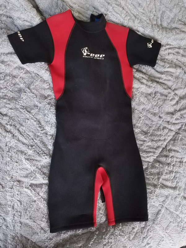 JUNIOR REEF WETSUIT PERFECT CONDITION