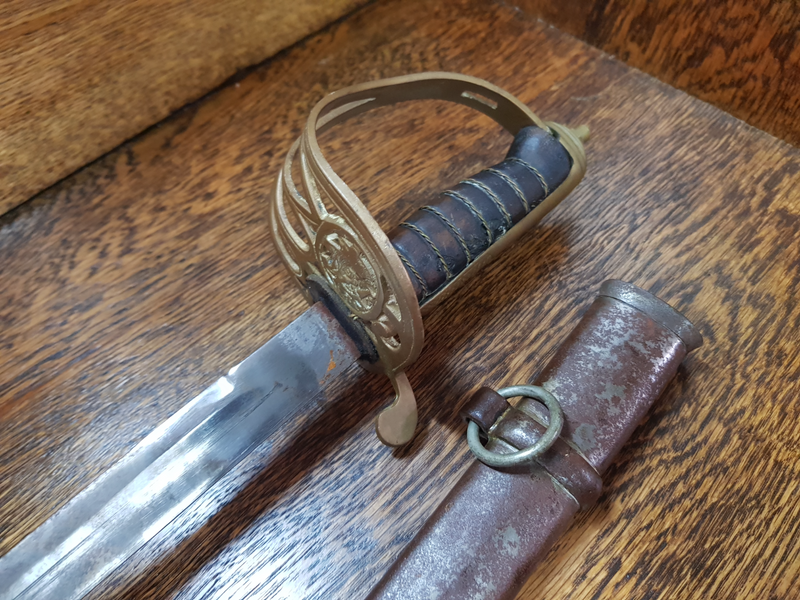 A Victorian 1845 pattern infantry officer&#39;s sword.