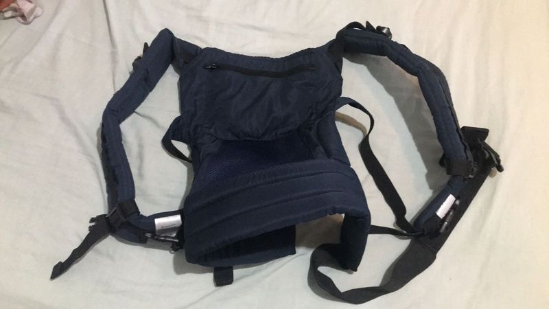 Baby Carrier (R285) - Brand New!!