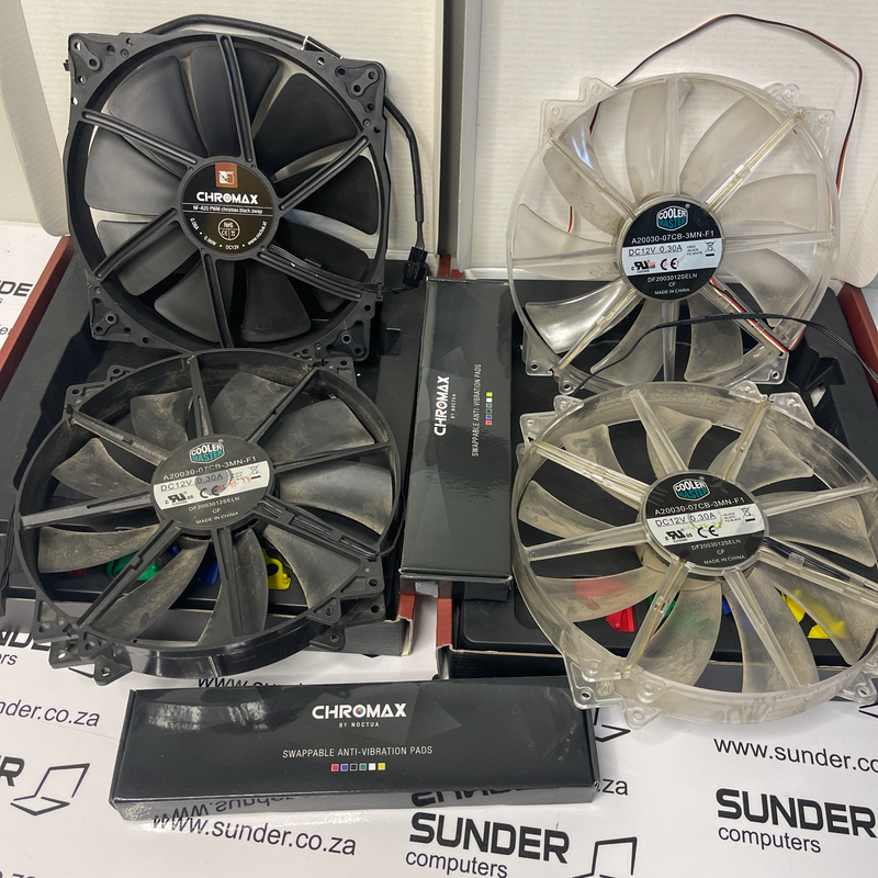 PC Cooling fans 200x 200 x 30 (4 total) (Noctua and Cooler Master)