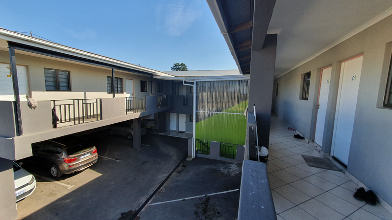 Large 1-bedroom Apartment to Let in Nazareth, Pinetown